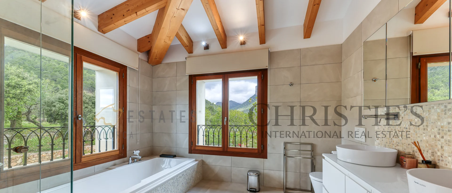 moderne finca in alaro mallorca 13