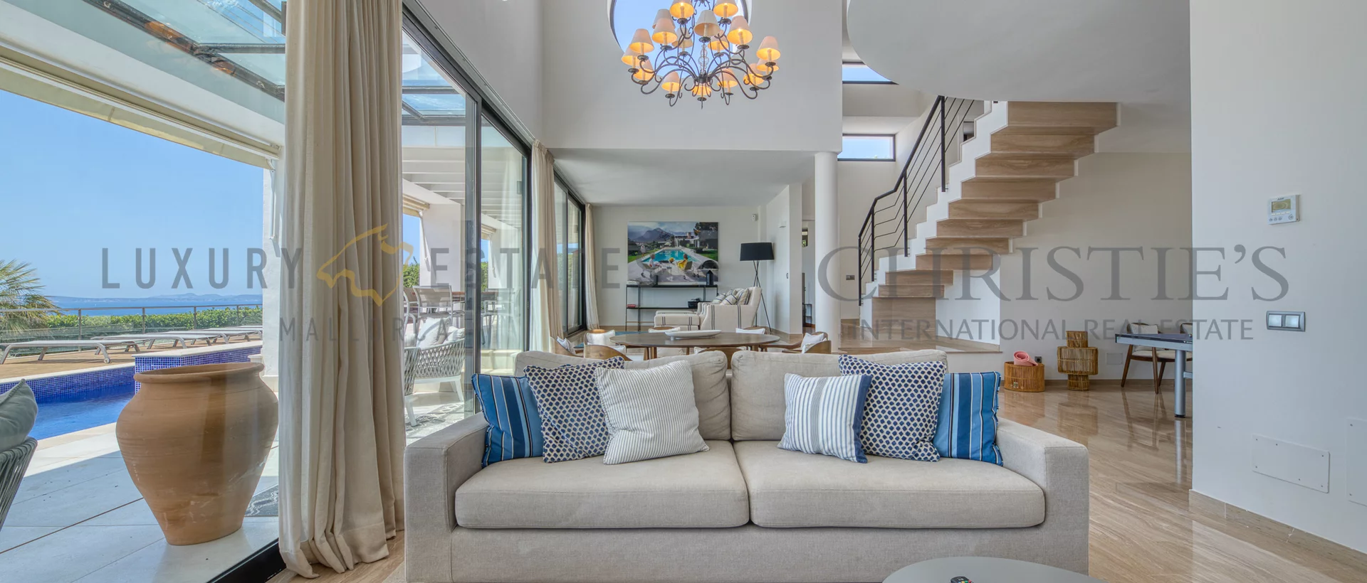 villa in badia blava mit traumhaftem blick in 1. meereslinie an der küste von llucmajor 5