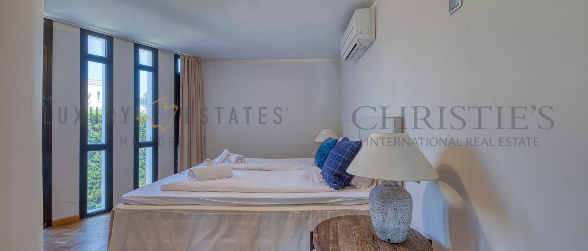 villa in badia blava mit traumhaftem blick in 1. meereslinie an der küste von llucmajor 12