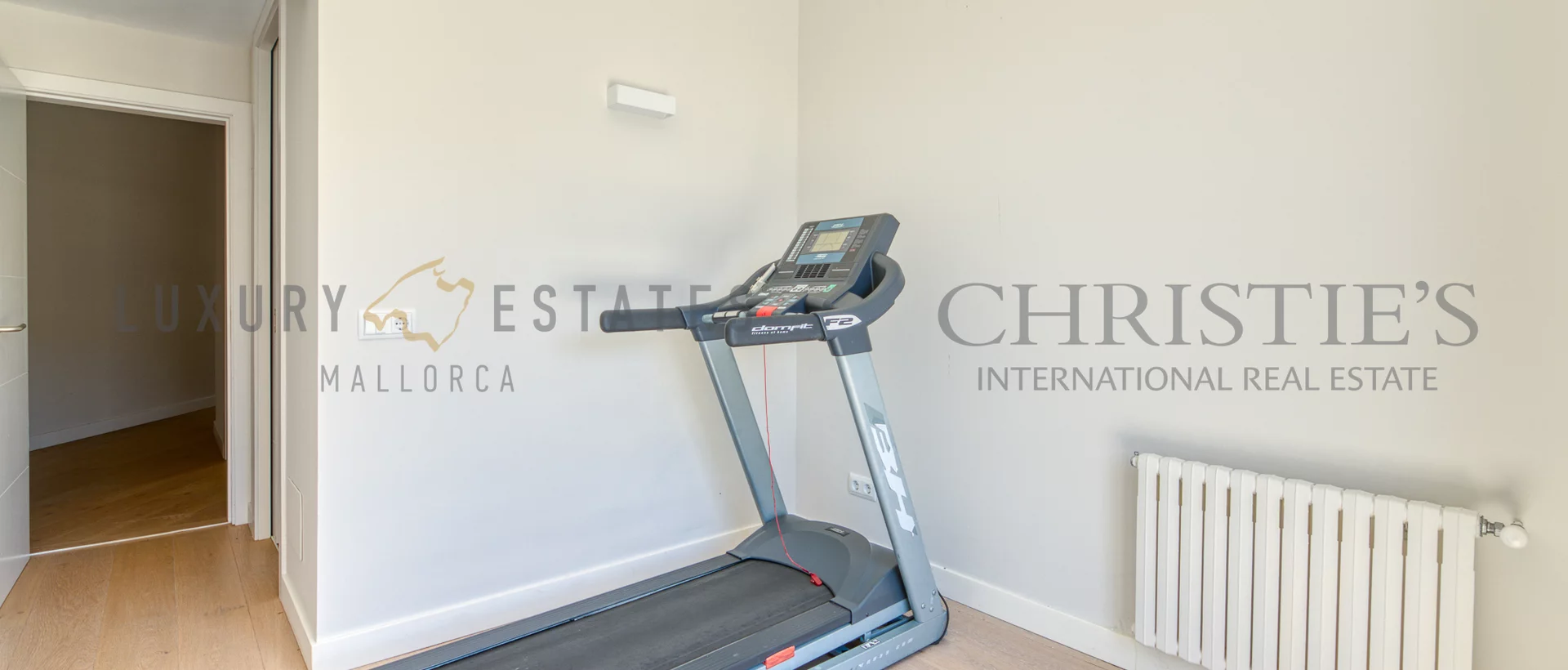 villa in badia blava mit traumhaftem blick in 1. meereslinie an der küste von llucmajor 19