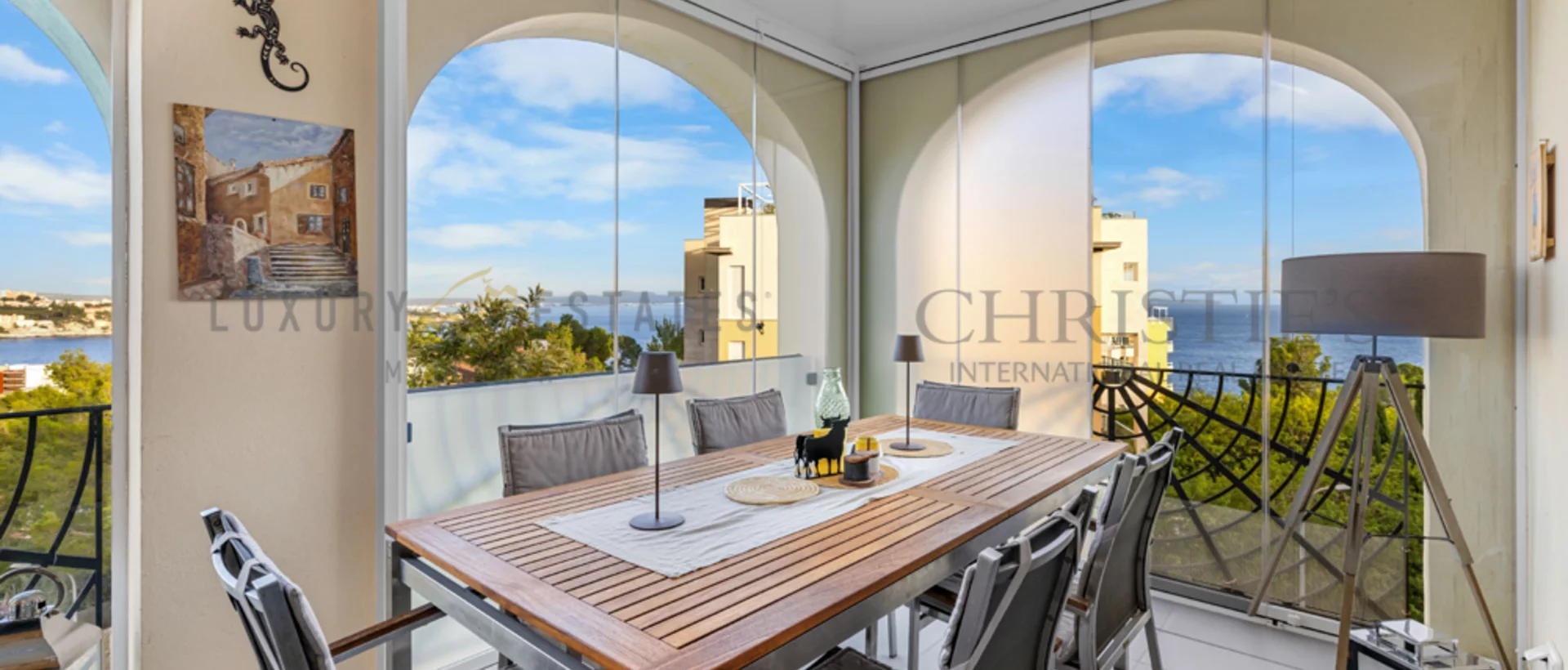 Ático renovado en bendinat con espectaculares vistas al mar 3