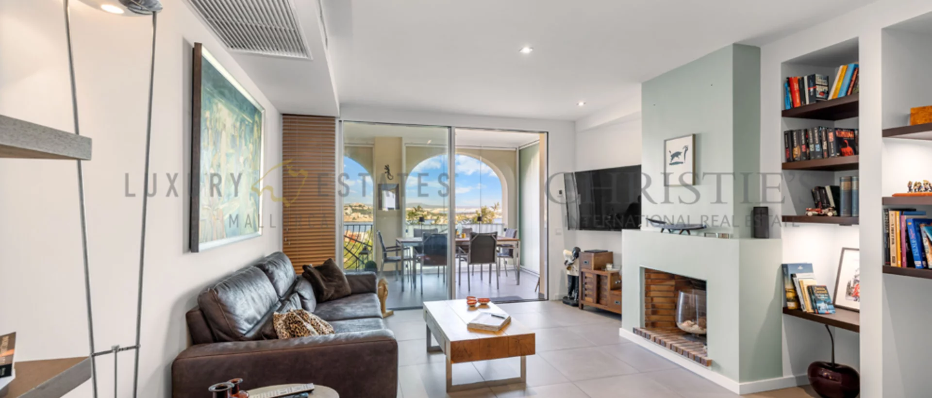 Ático renovado en bendinat con espectaculares vistas al mar 5