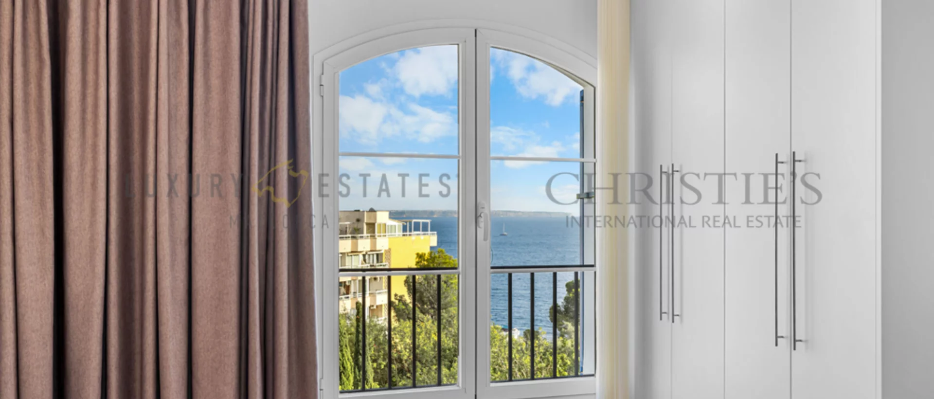 Ático renovado en bendinat con espectaculares vistas al mar 9