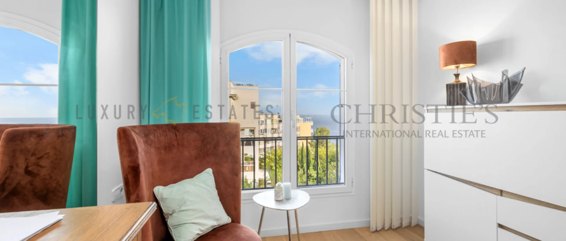 Ático renovado en bendinat con espectaculares vistas al mar 13