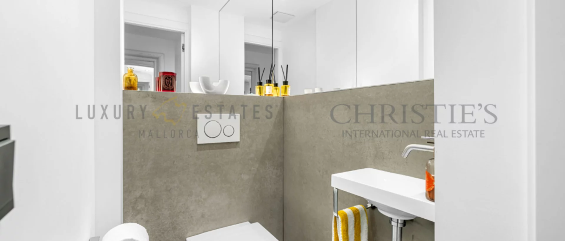 Ático renovado en bendinat con espectaculares vistas al mar 15