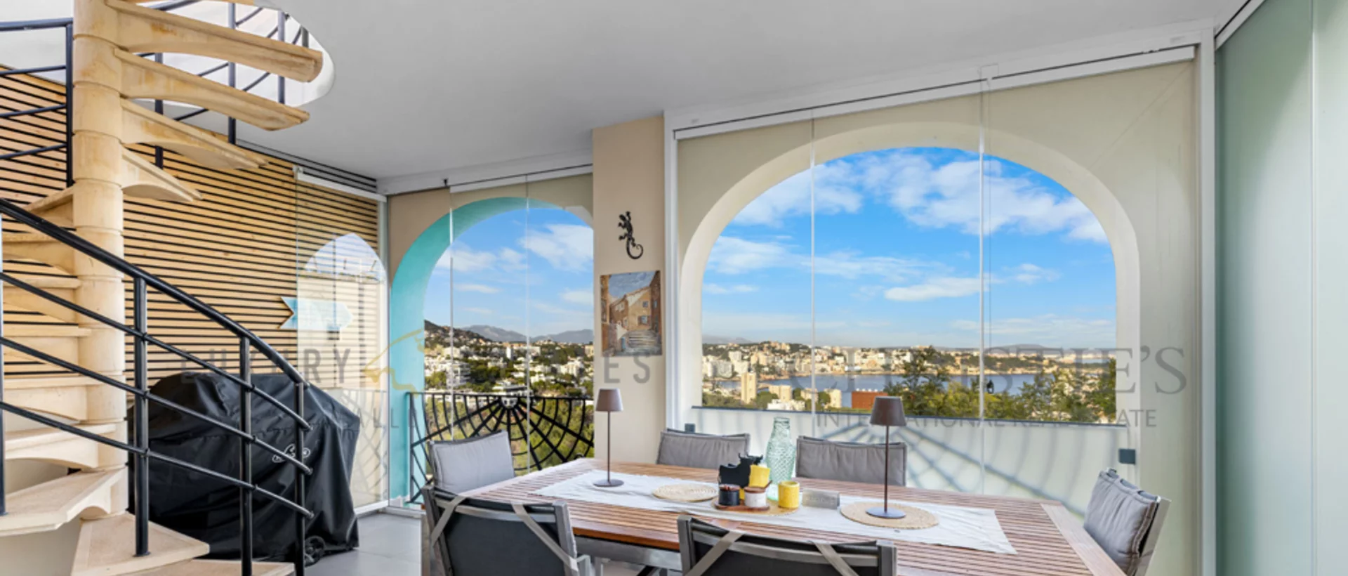 Ático renovado en bendinat con espectaculares vistas al mar 16