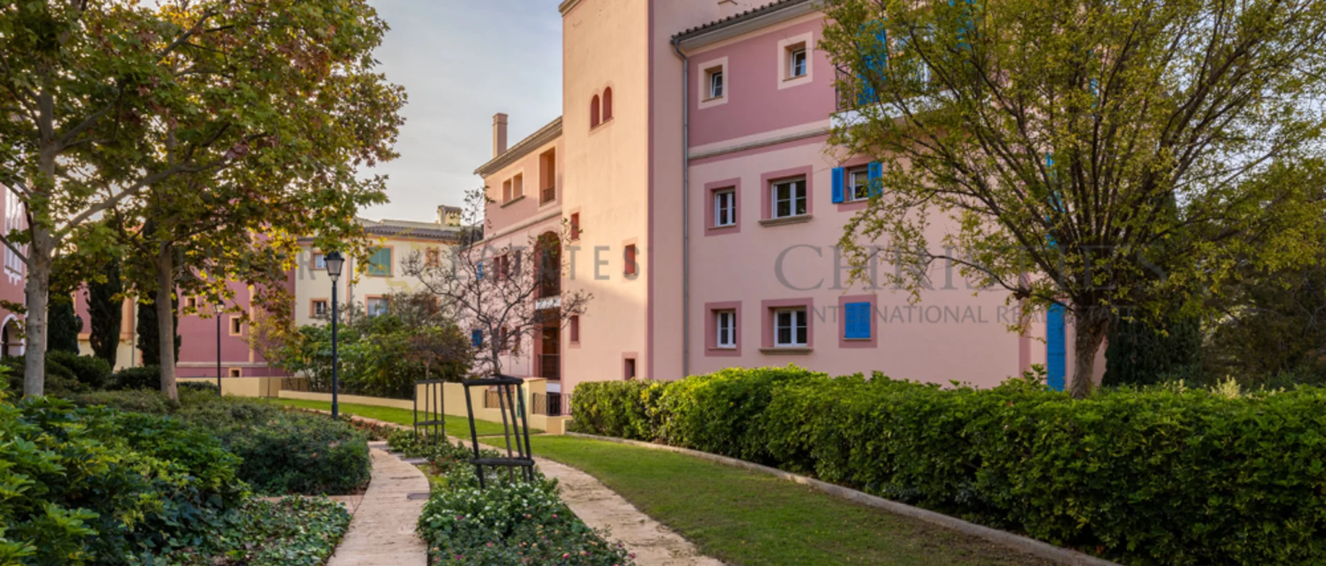 Ático renovado en bendinat con espectaculares vistas al mar 27