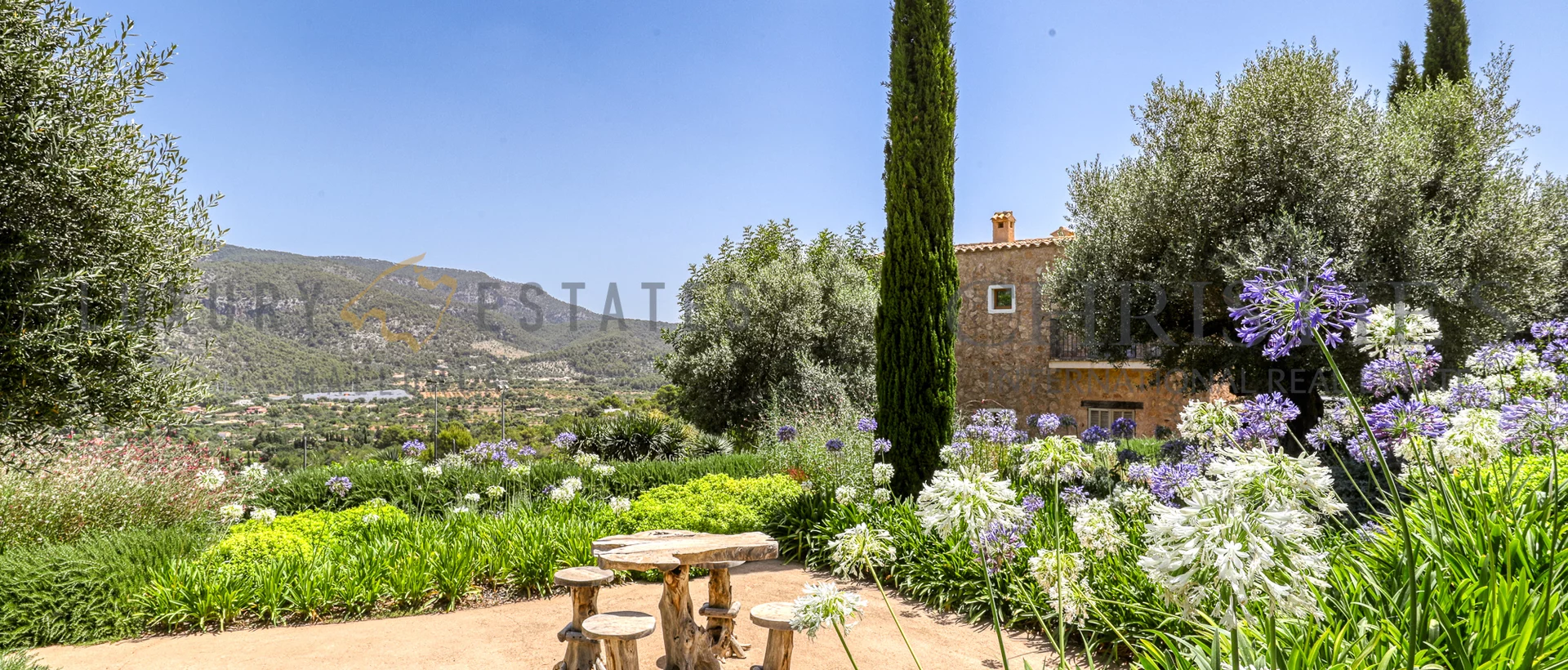 finca de nueva construcción en mallorca con piscina, construida en piedra natural, a los pies de la sierra de tramuntana 8