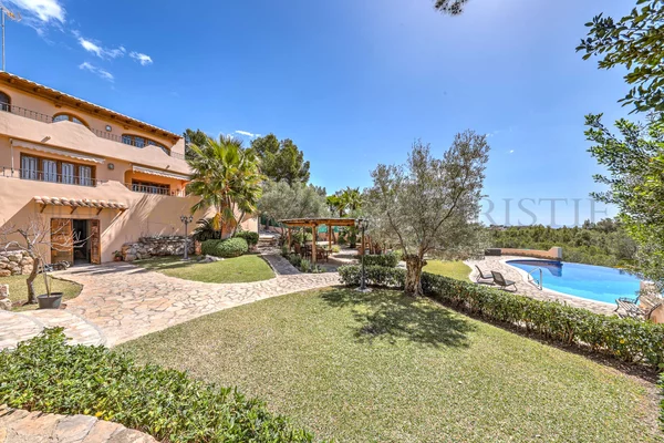 mediterranean. villa in costa d'en blanes southwest mallorca 20