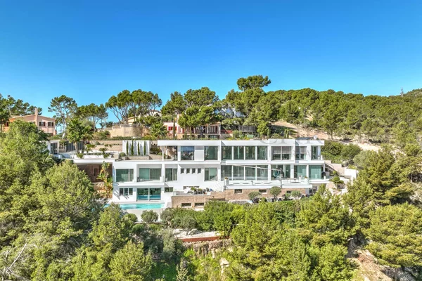 luxus villa costa d'en blanes portals mallorca 1