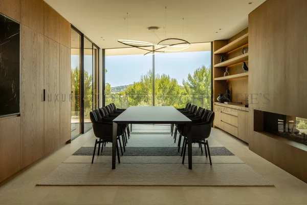 elegante villa de nueva construcción con piscina y zona de spa privada en costa de la calma 4