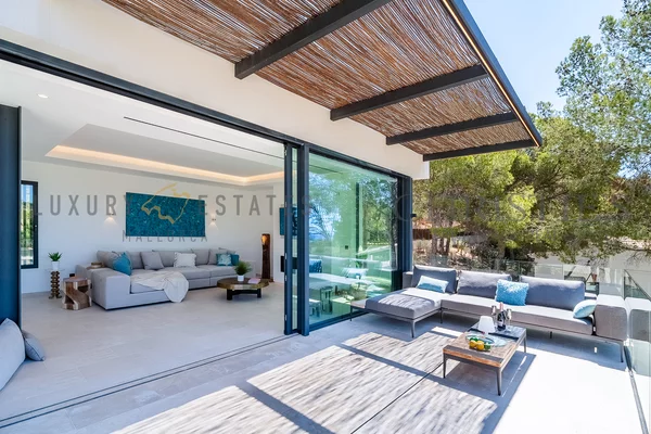 modern newly built villa camp de mar 9