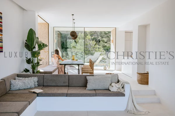 designer villa cala mesquida 3