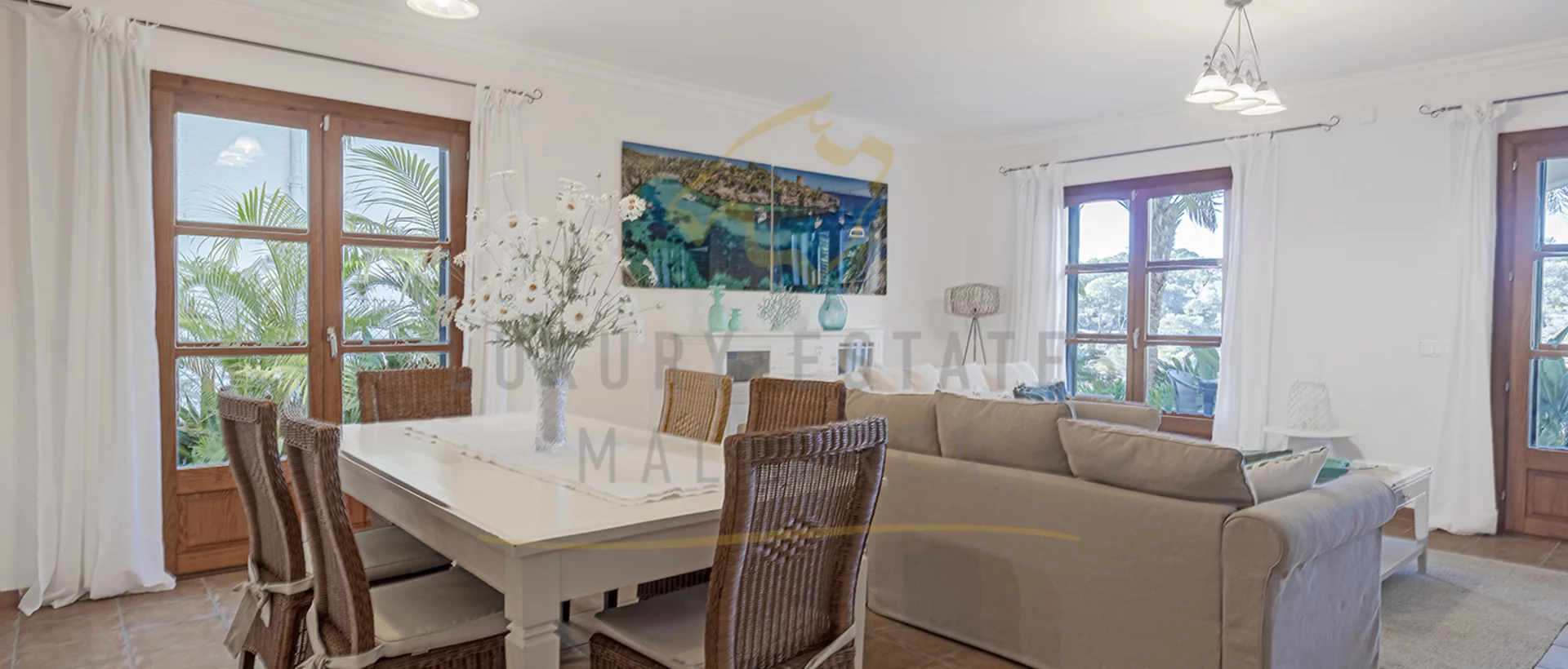 casa adosada reformada en cala pi con licencia de alquiler vacacional y vistas a la bahía 4