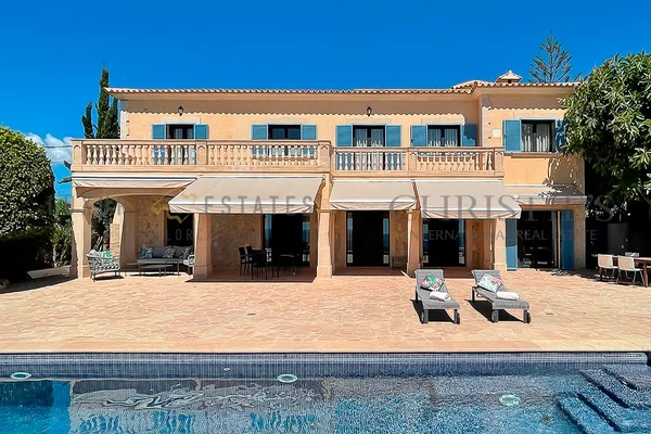 villa in erster meereslinie in cala pi 15