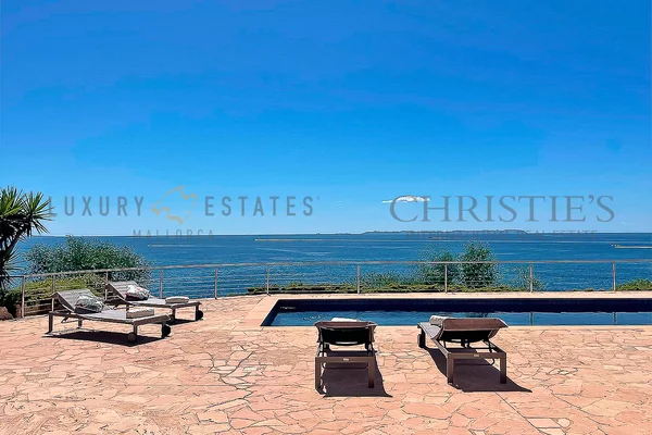 villa in erster meereslinie in cala pi 5