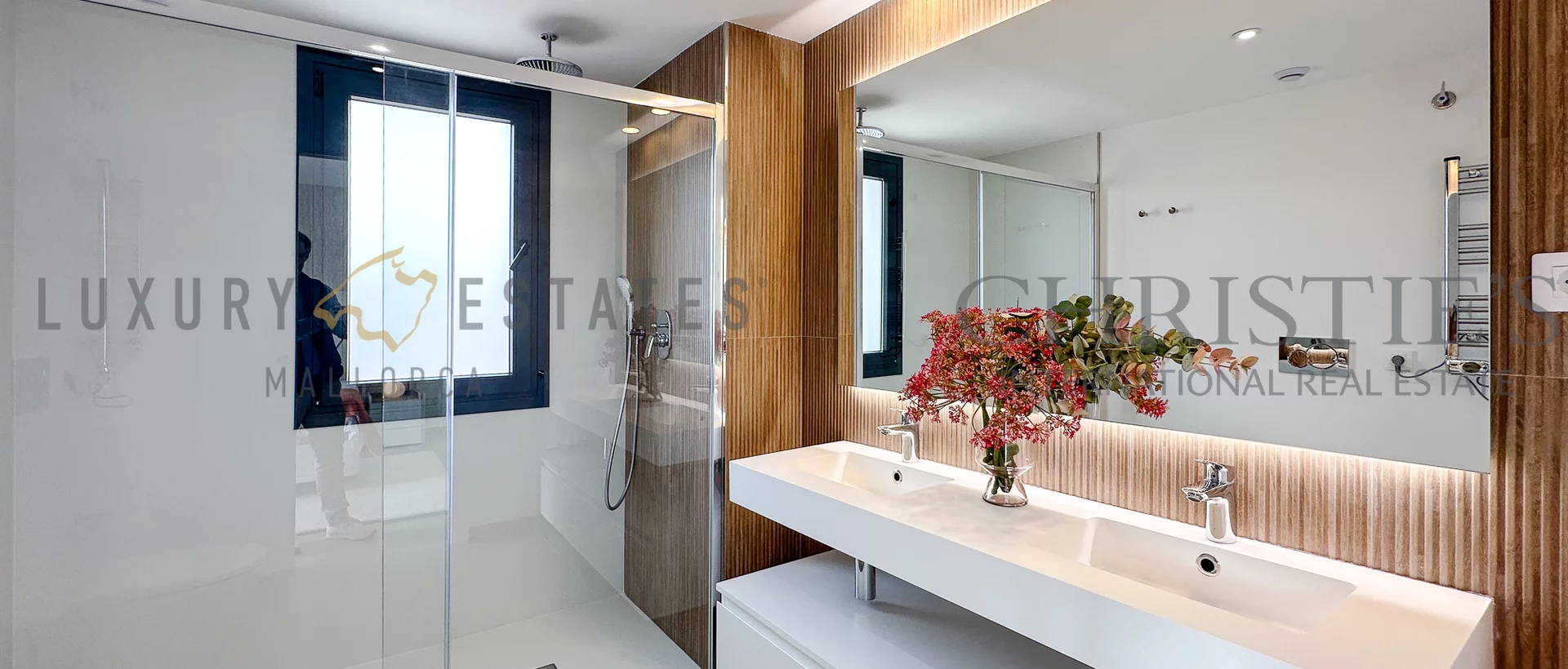 toewn house cala ratjada mallorca 10