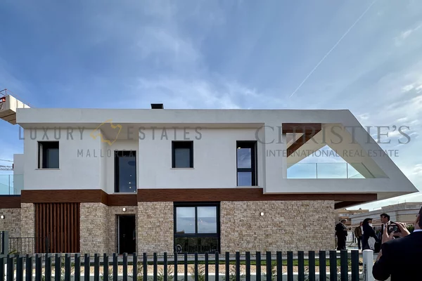 toewn house cala ratjada mallorca 11