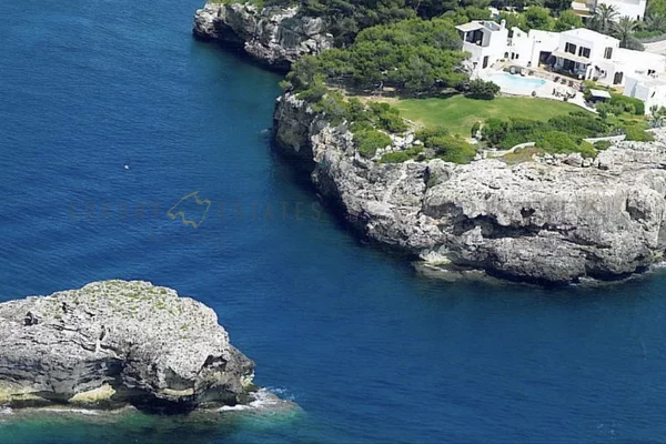 villa primera línea cala d´or