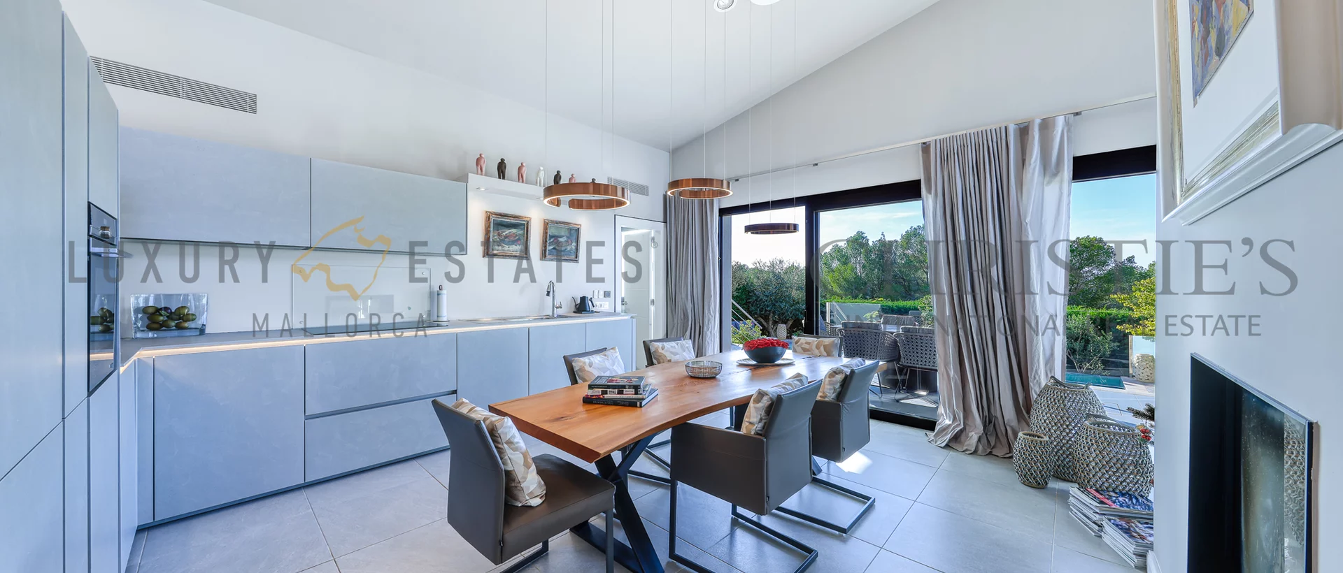 moderne villa in cala vinyas mit pool und garten 12