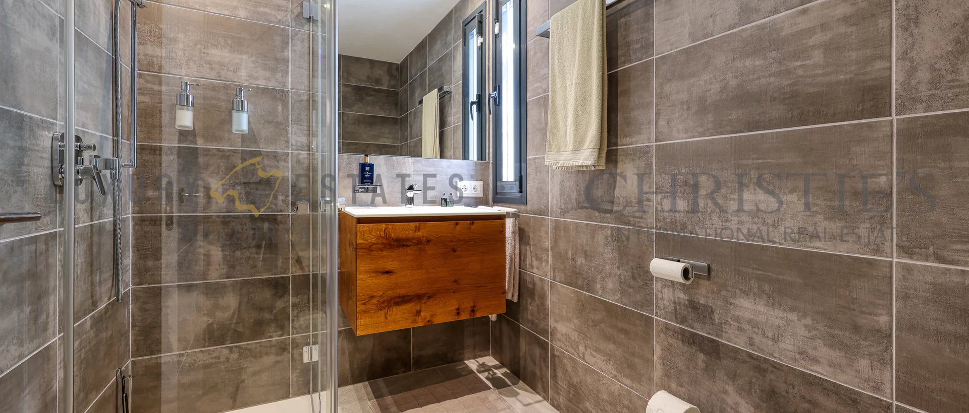 moderne villa in cala vinyas mit pool und garten 4