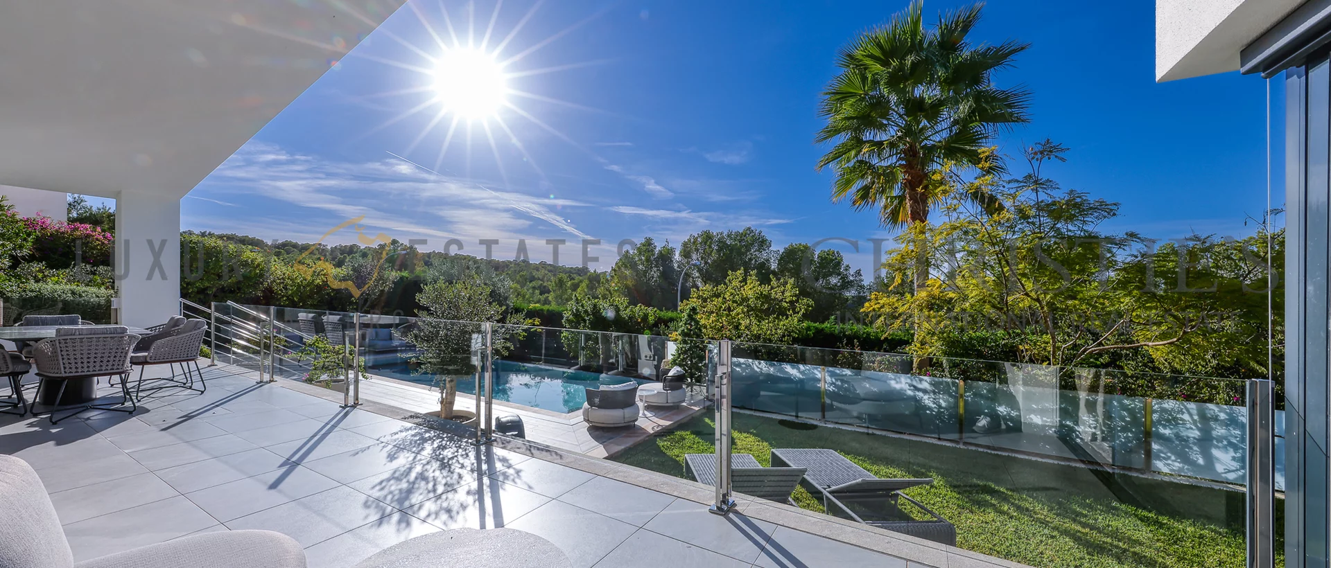 moderne villa in cala vinyas mit pool und garten 17