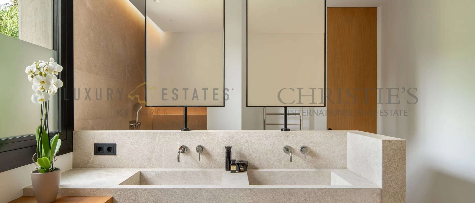 luxus neubau villa in el toro in erster meereslinie mit pool und garten 9