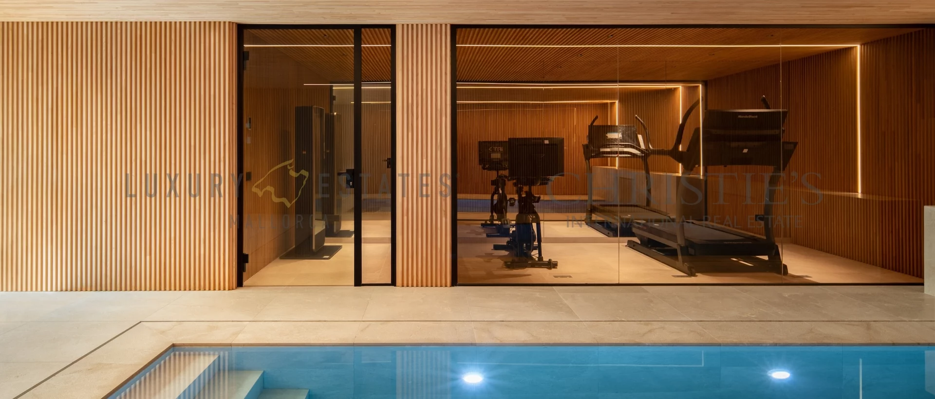 luxus neubau villa in el toro in erster meereslinie mit pool und garten 11