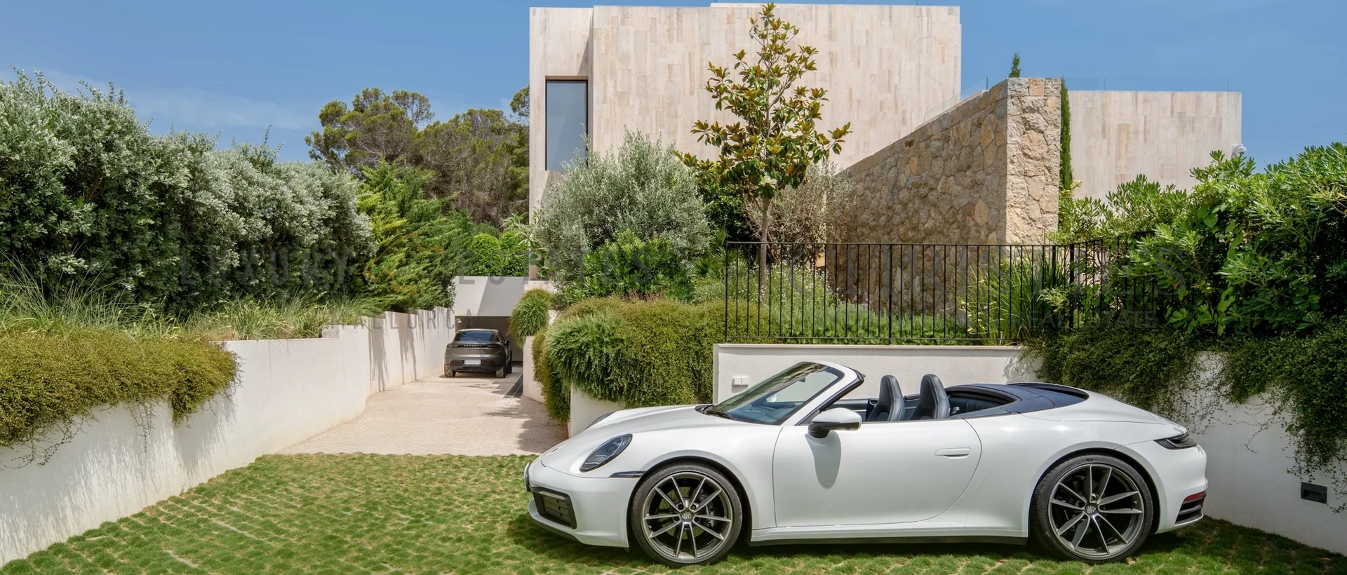 luxus neubau villa in el toro in erster meereslinie mit pool und garten 21