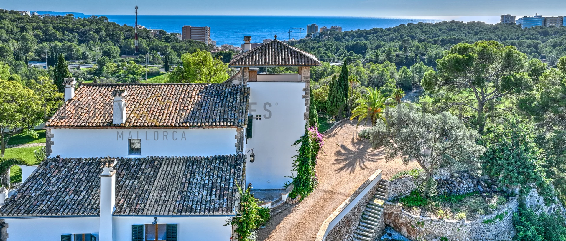 villa mediterránea completamente renovada en génova con vistas al mar 26