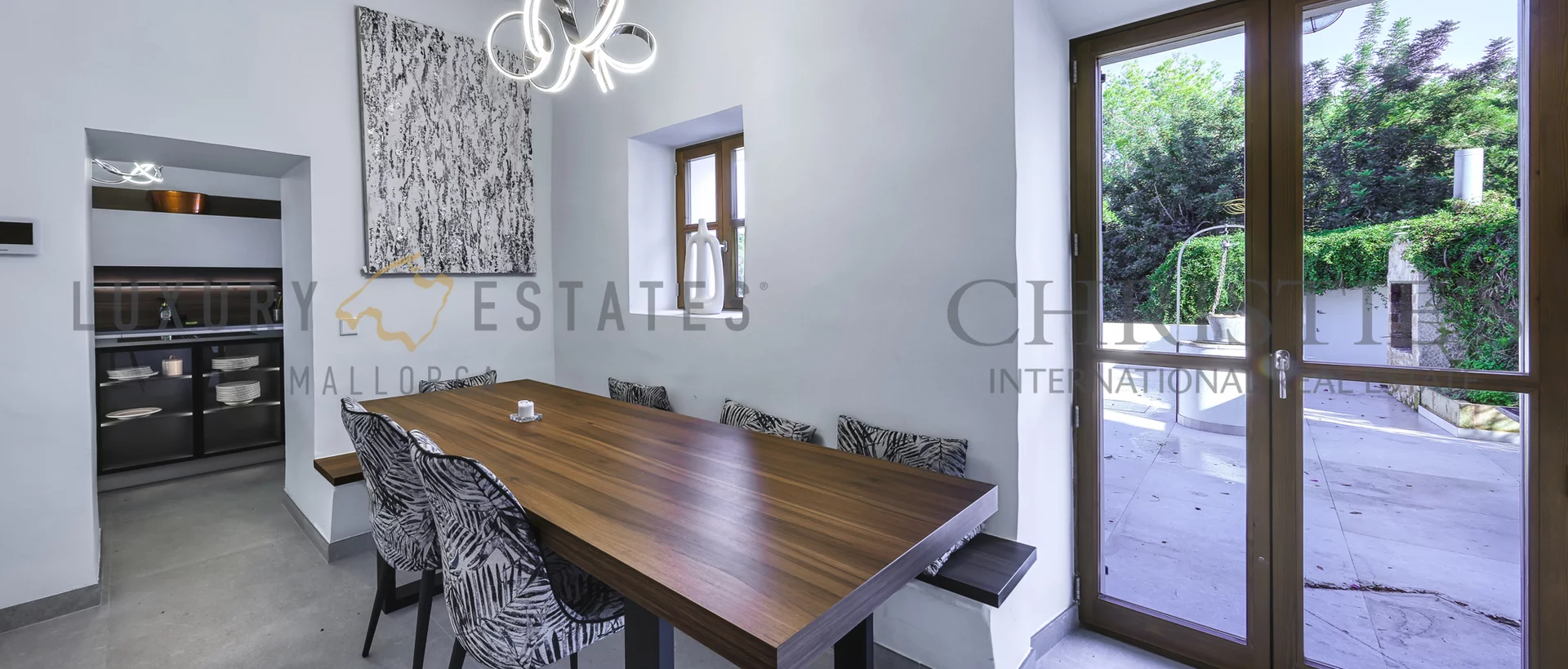 completely renovated mediterranean villa in genoa with sea views 10