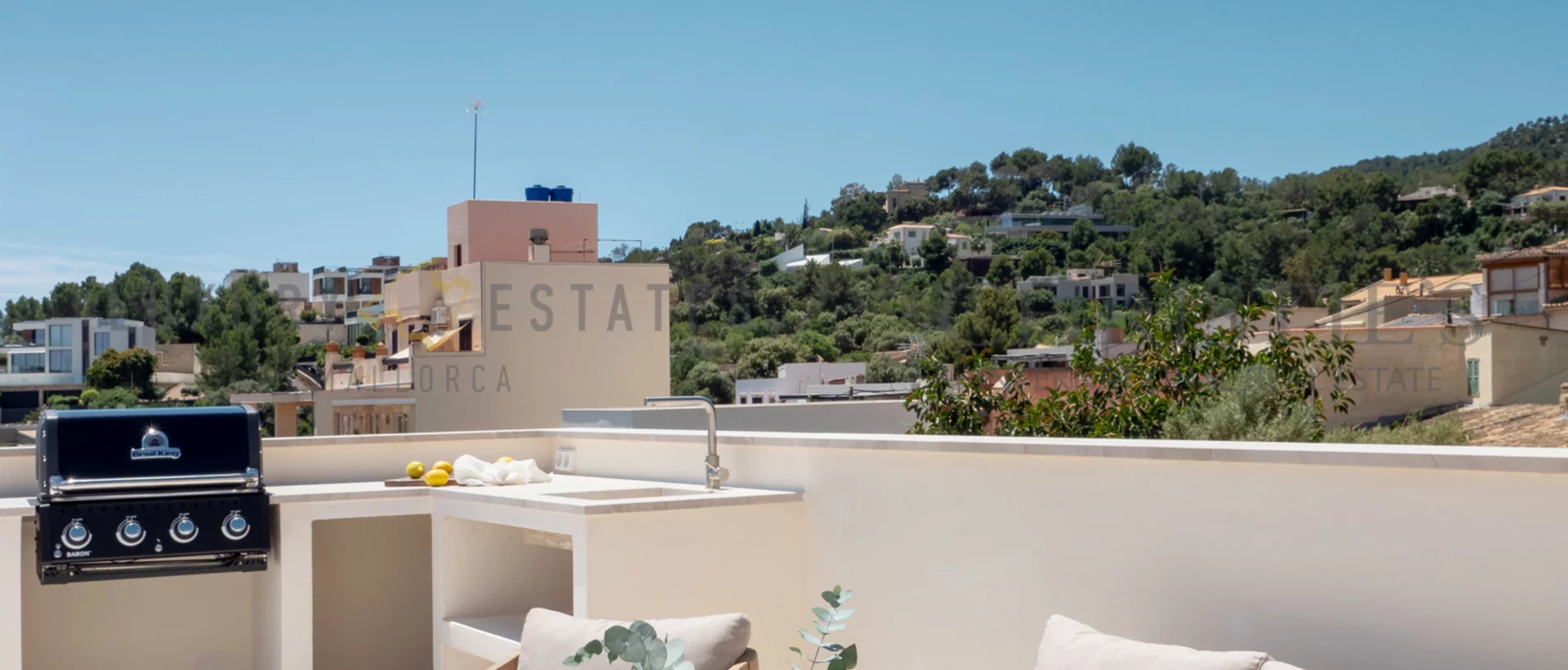 neubauvilla in genova mit meerblick und pool
