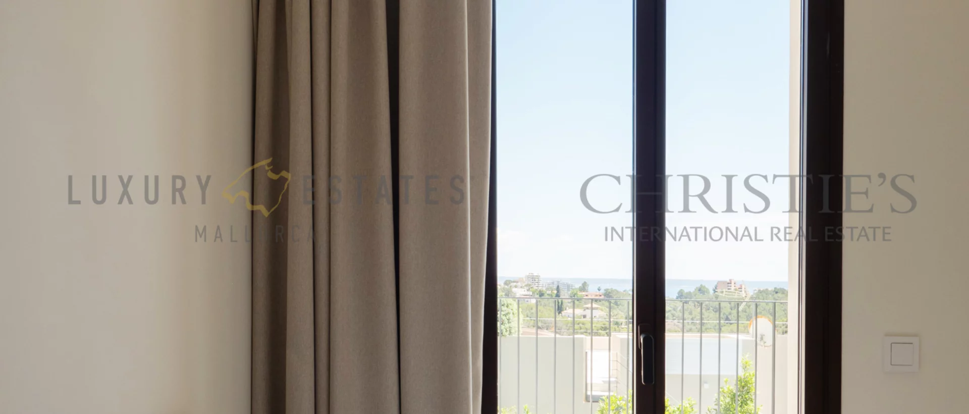 neubauvilla in genova mit meerblick und pool
