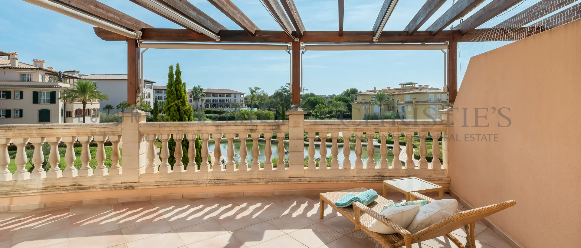 apartment mardavall 5