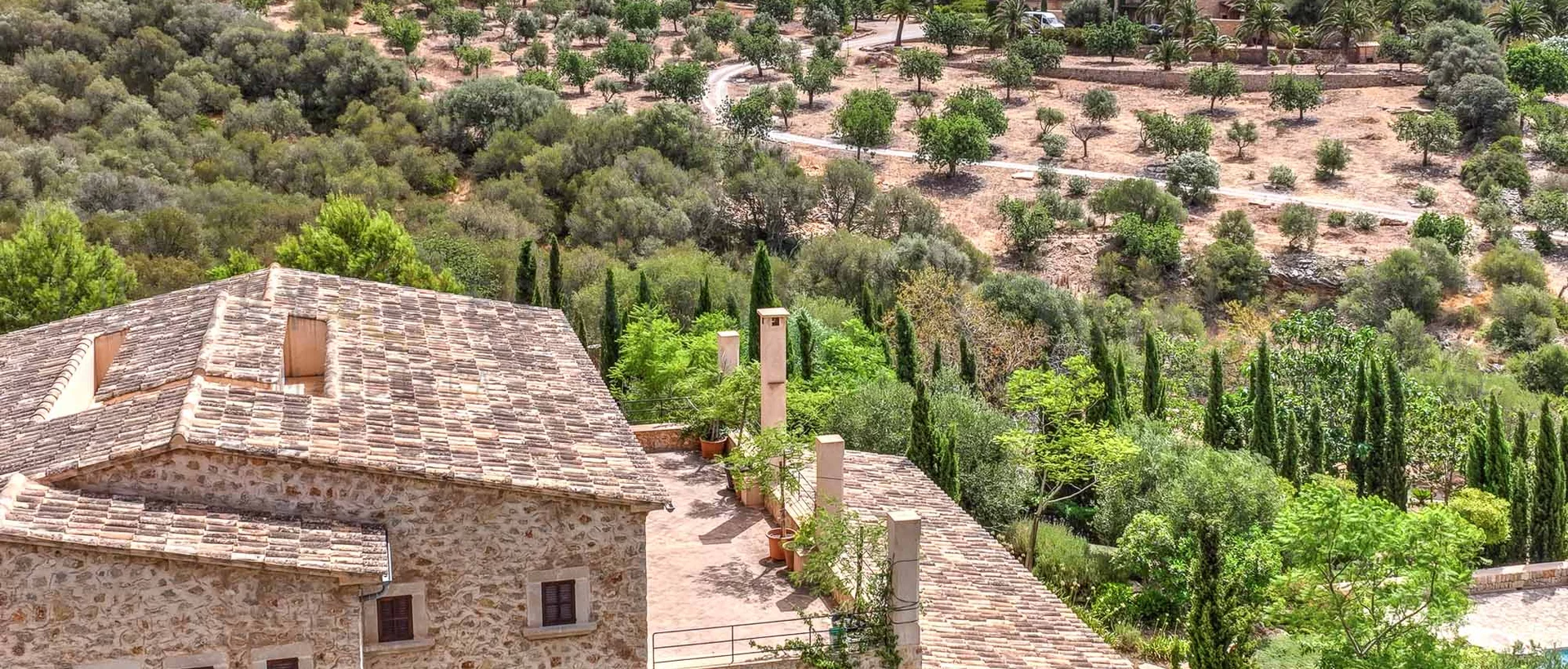 son macia finca garten view