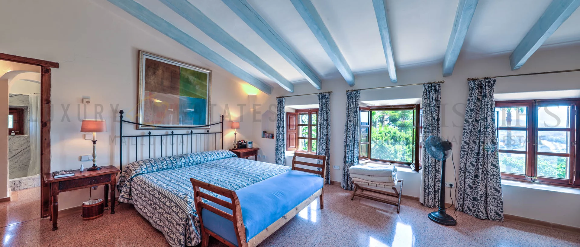 finca son macia schlafzimmer