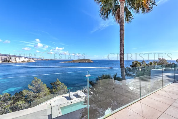 villa primera linea cala vinyas 2