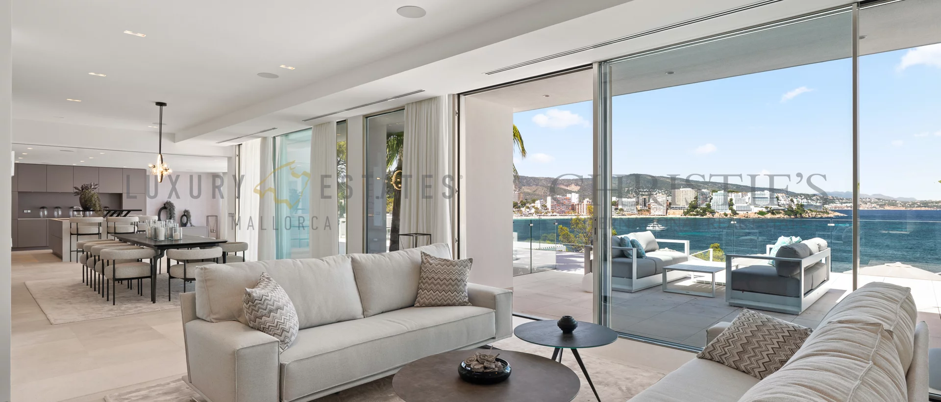 villa first sea line cala vinyas