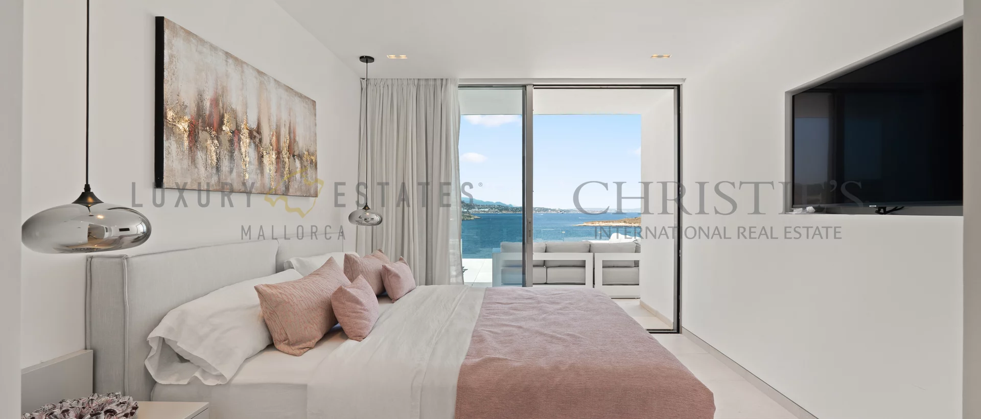 villa first sea line cala vinyas 12