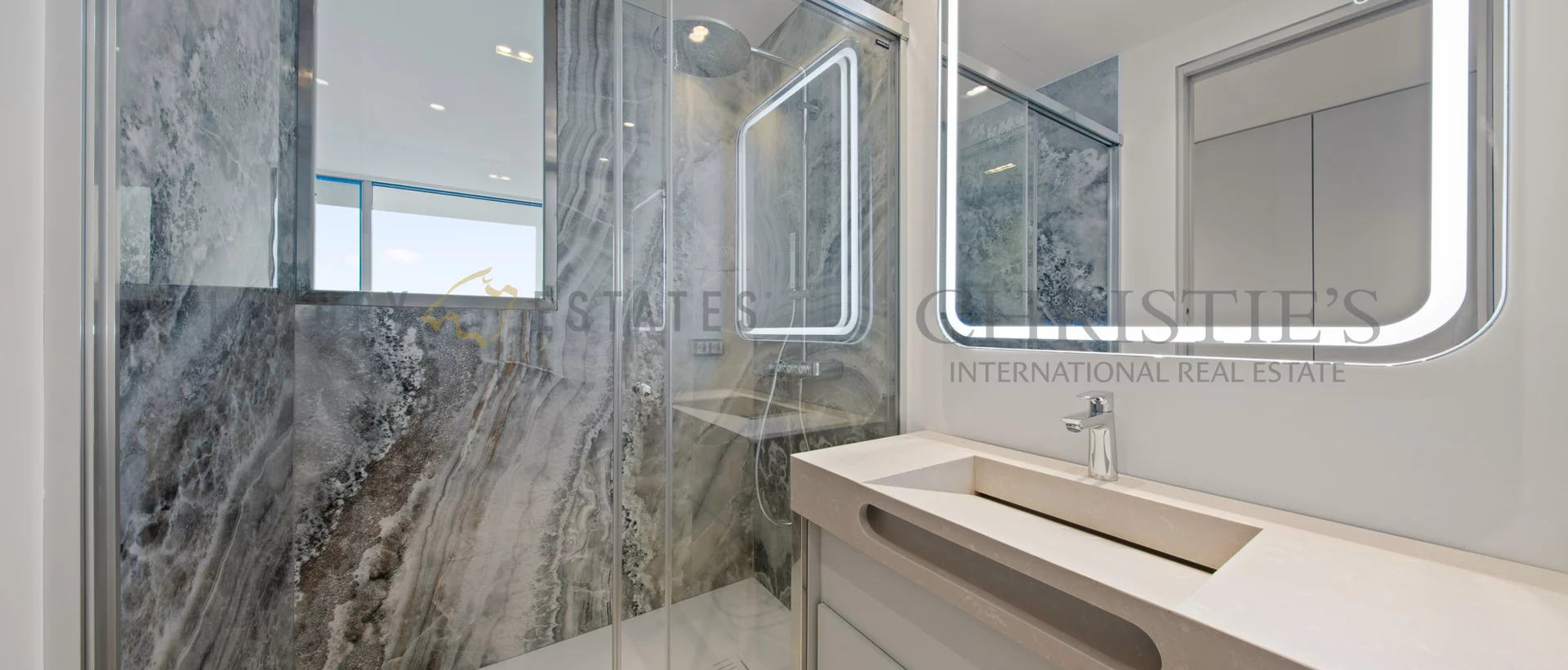 villa first sea line cala vinyas 18