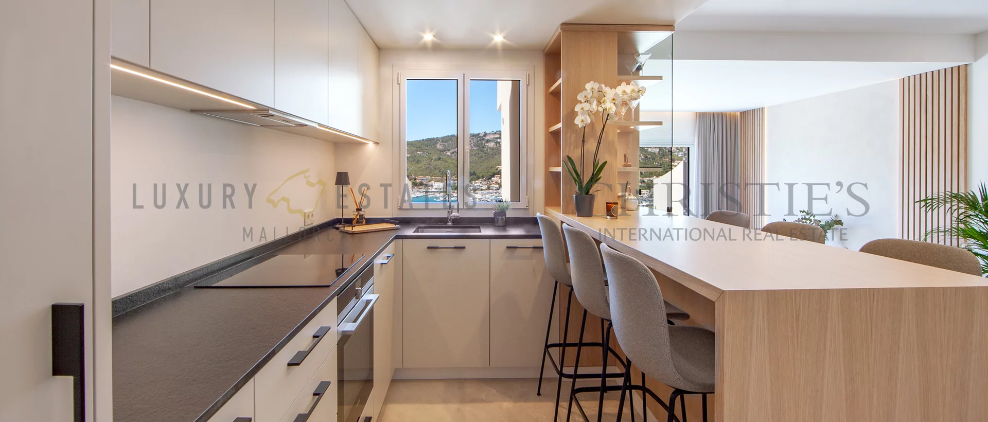 kernsaniertes reihenhaus in puerto de andratx mit hafenblick und privatpool 9