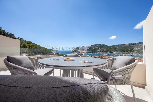 casa adosada totalmente renovada en puerto de andratx con vistas al puerto y piscina privada 1