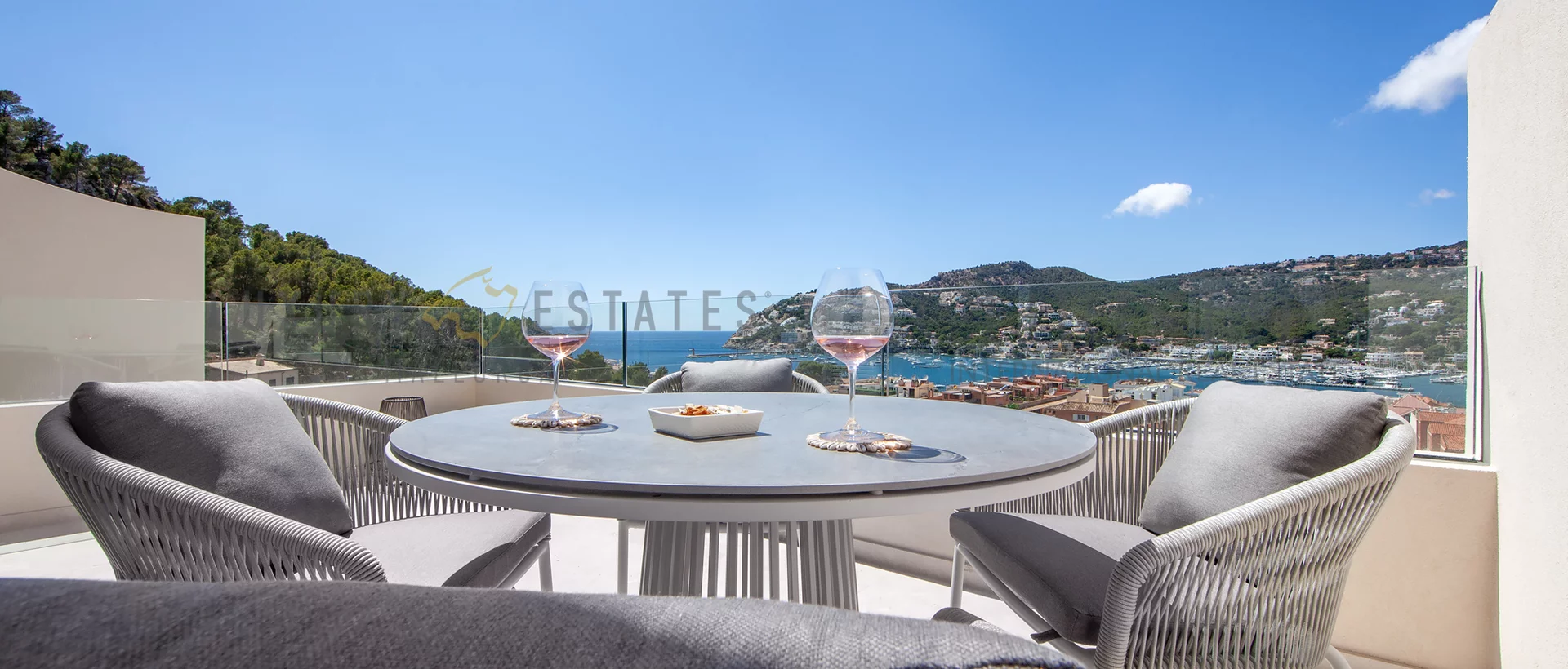 kernsaniertes reihenhaus in puerto de andratx mit hafenblick und privatpool 1