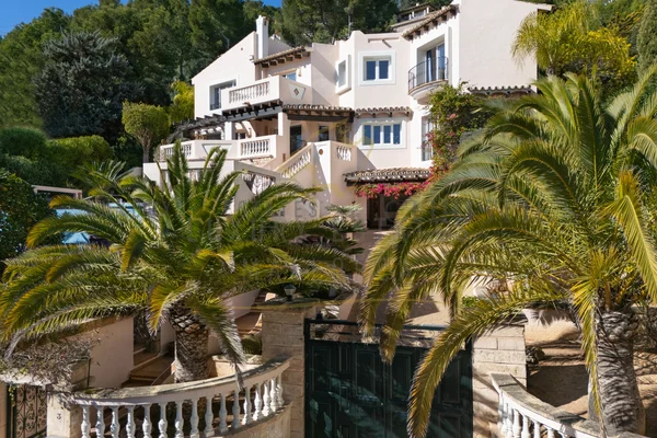 villa mediterránea en porto de andratx con vistas al puerto 3