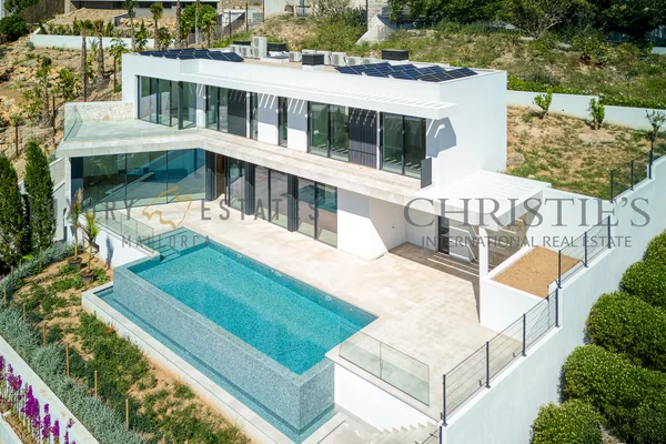 villa moderna en cala llamp cerca de port andratx 8