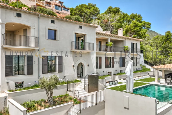 lujosa villa de nueva construcción en puerto de andratx con casa de invitados y vistas al puerto 2