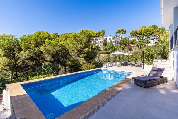 villa en paguera en una zona tranquila con vistas al mar y licencia de alquiler 5 villa en paguera en una zona tranquila con vistas al mar y licencia de alquiler 5
