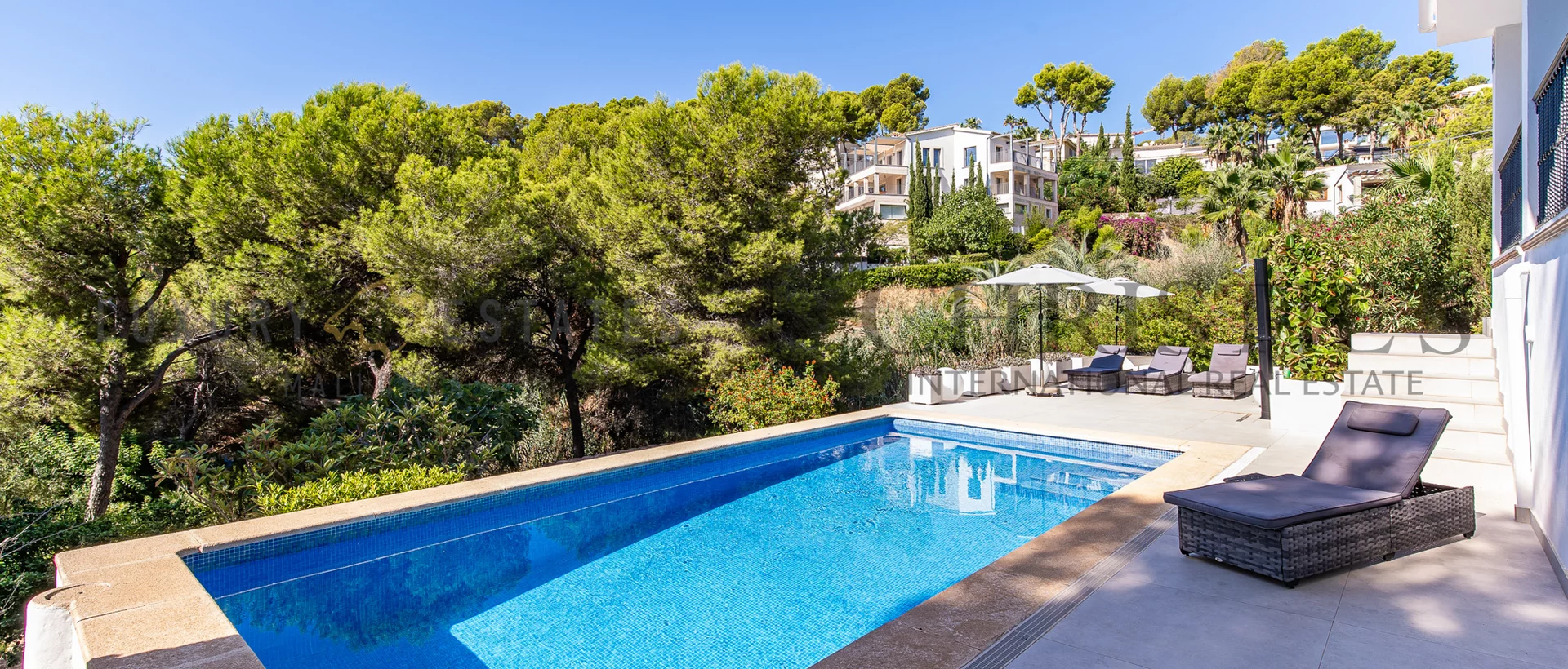 villa en paguera en una zona tranquila con vistas al mar y licencia de alquiler 5