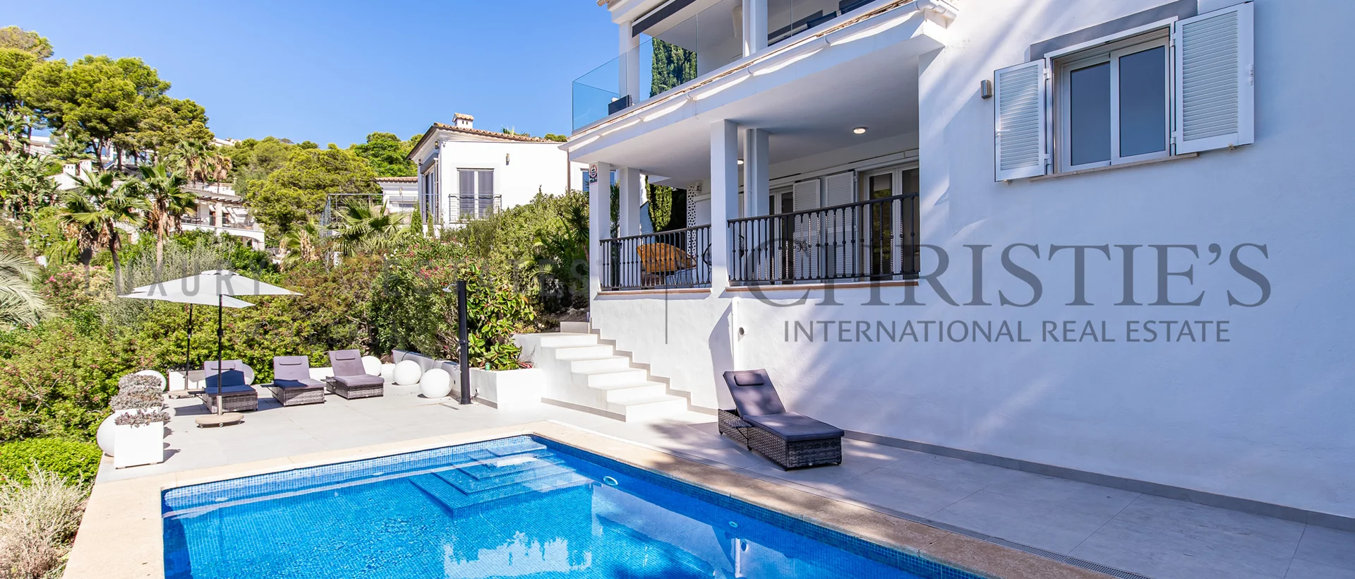 villa en paguera en una zona tranquila con vistas al mar y licencia de alquiler 9