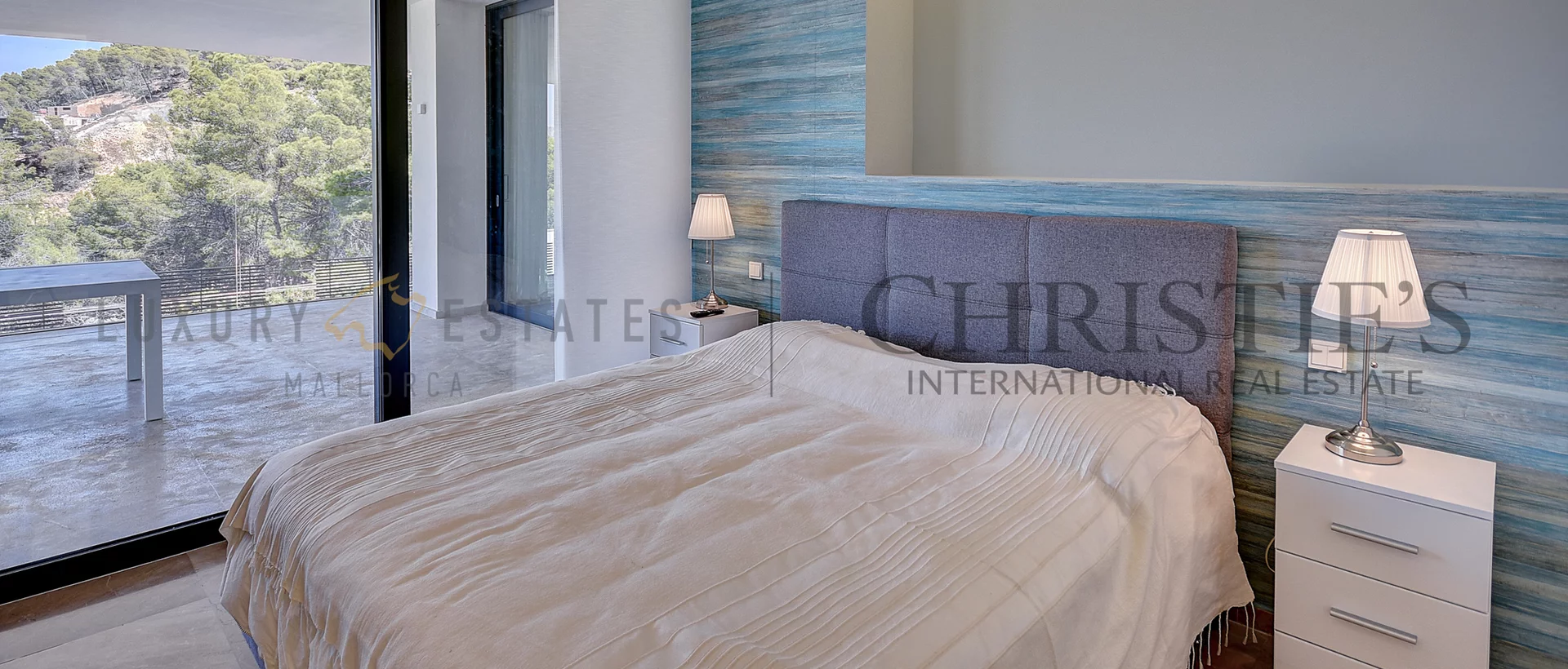 moderna villa con vistas al mar en port andratx 6